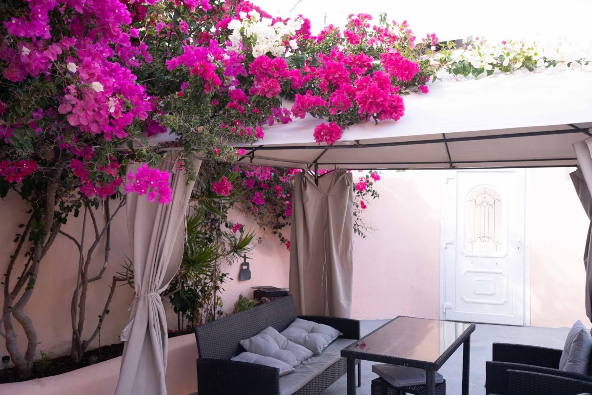 Santorini Oasis- Cave House Villa Fira  Luaran gambar