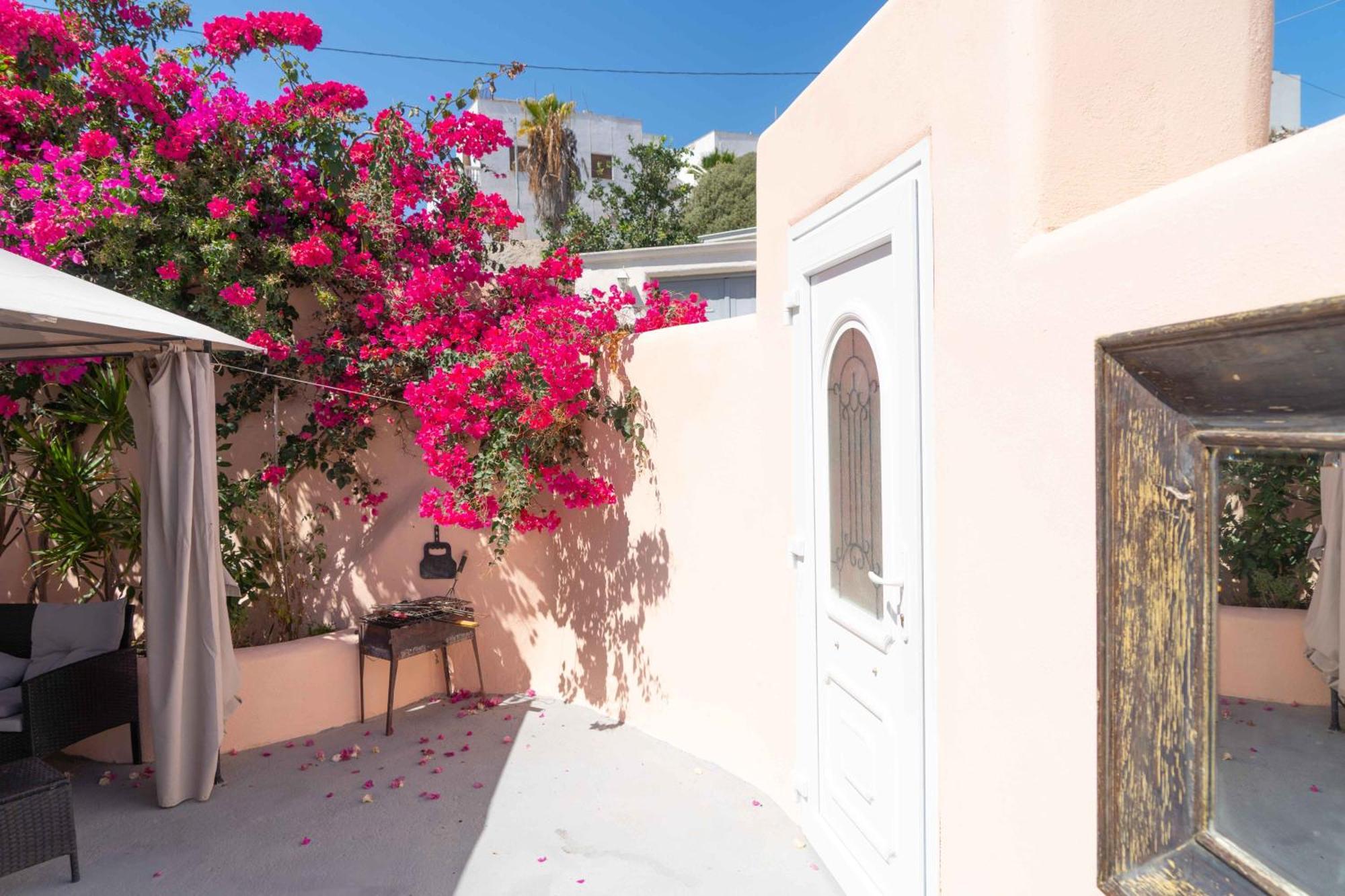Santorini Oasis- Cave House Villa Fira  Luaran gambar
