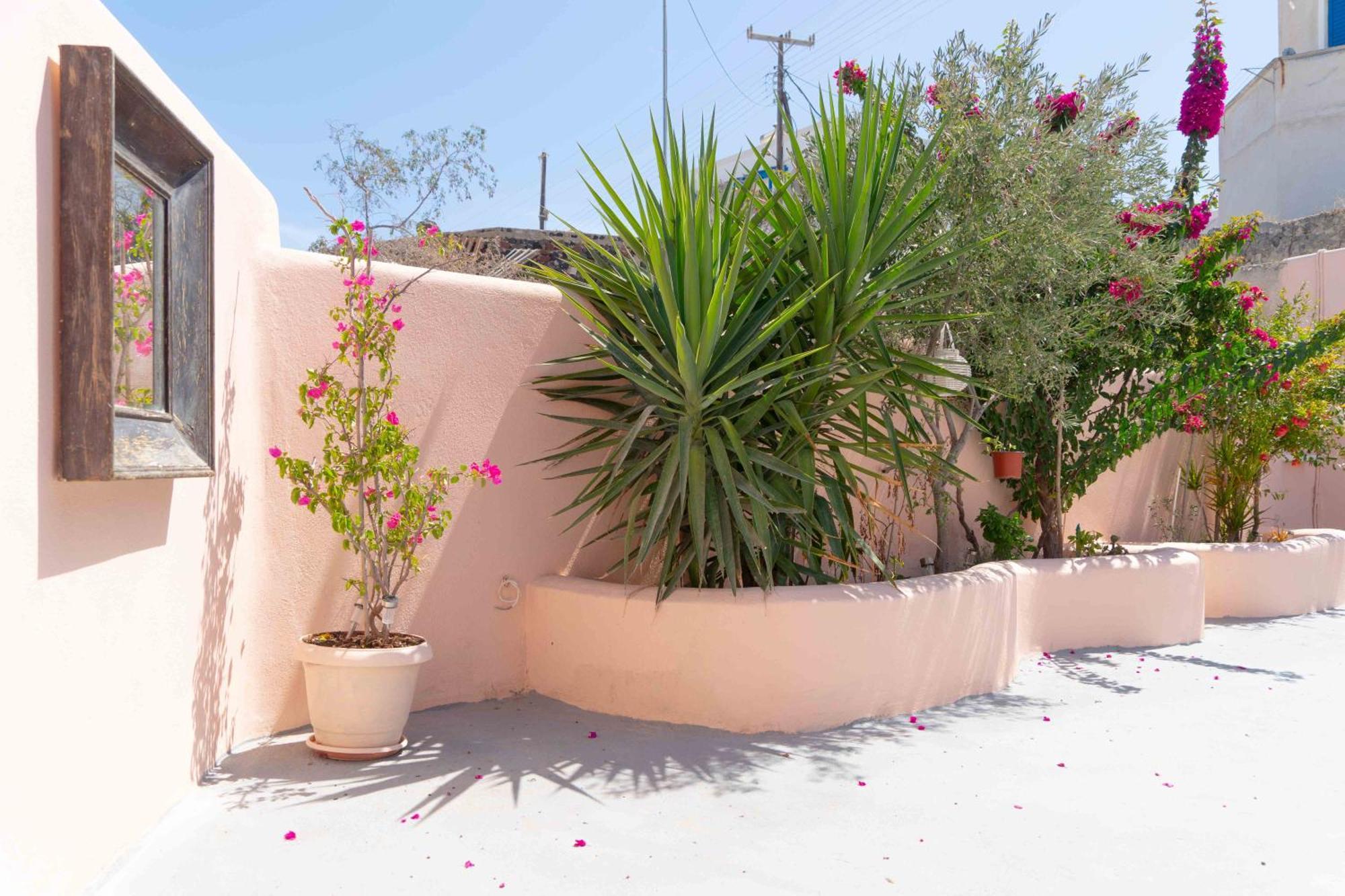 Santorini Oasis- Cave House Villa Fira  Luaran gambar
