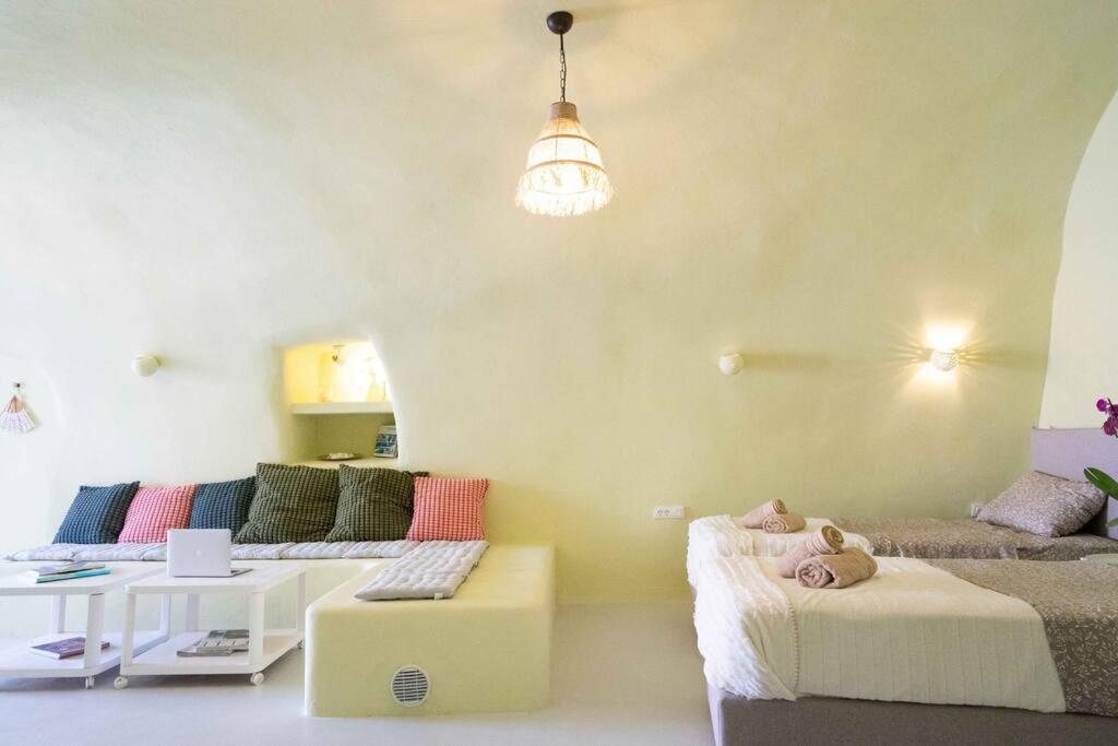 Santorini Oasis- Cave House Villa Fira  Luaran gambar